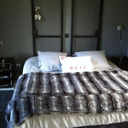 Chambres D'Hotes La Levriere Saint-Denis-le-Ferment Bilik gambar